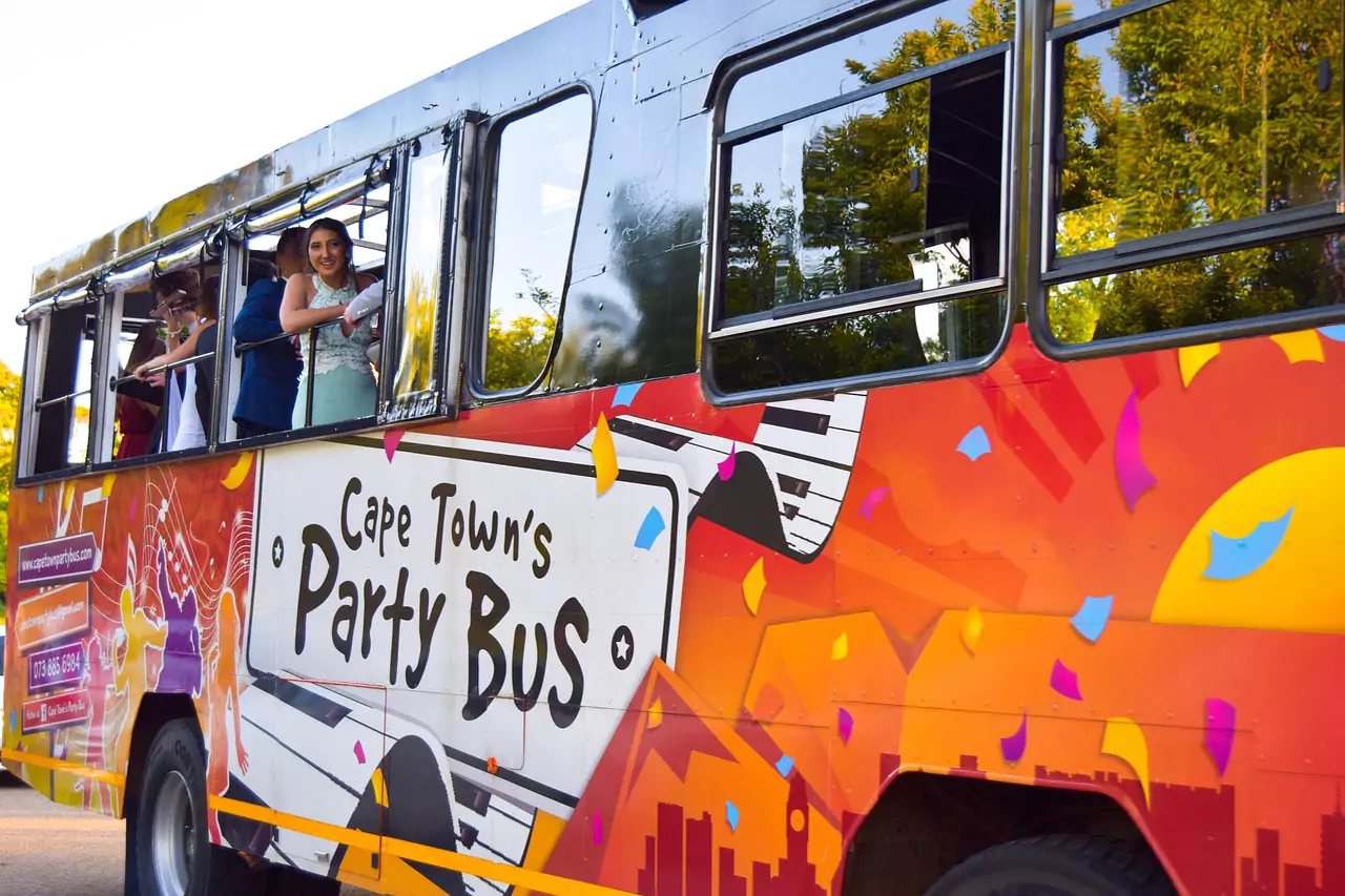 Bus charter rental