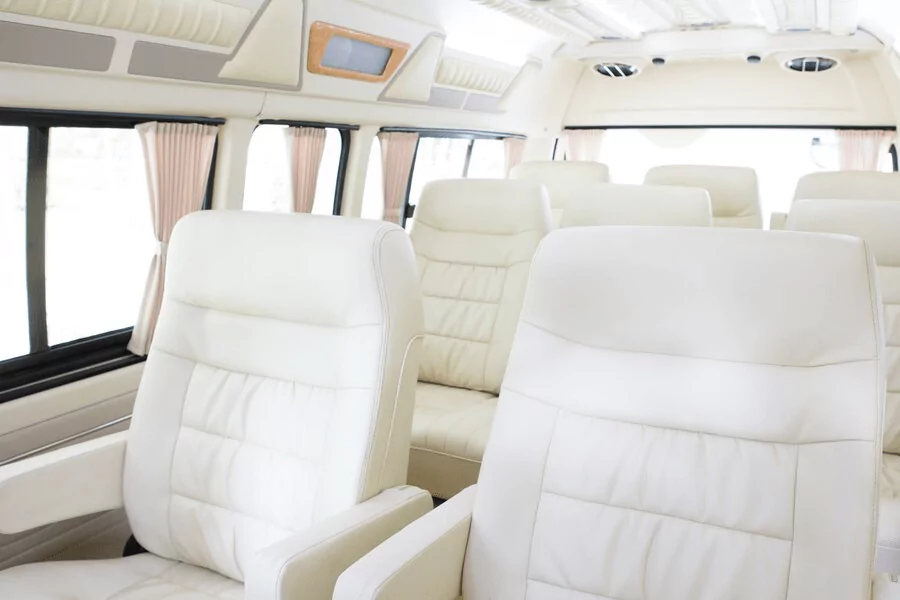 18 minibus rentals seats